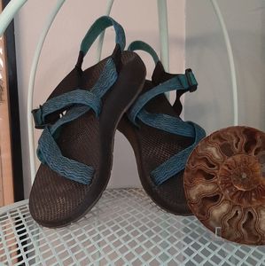 Comfortable and cute CHACO performance sandles